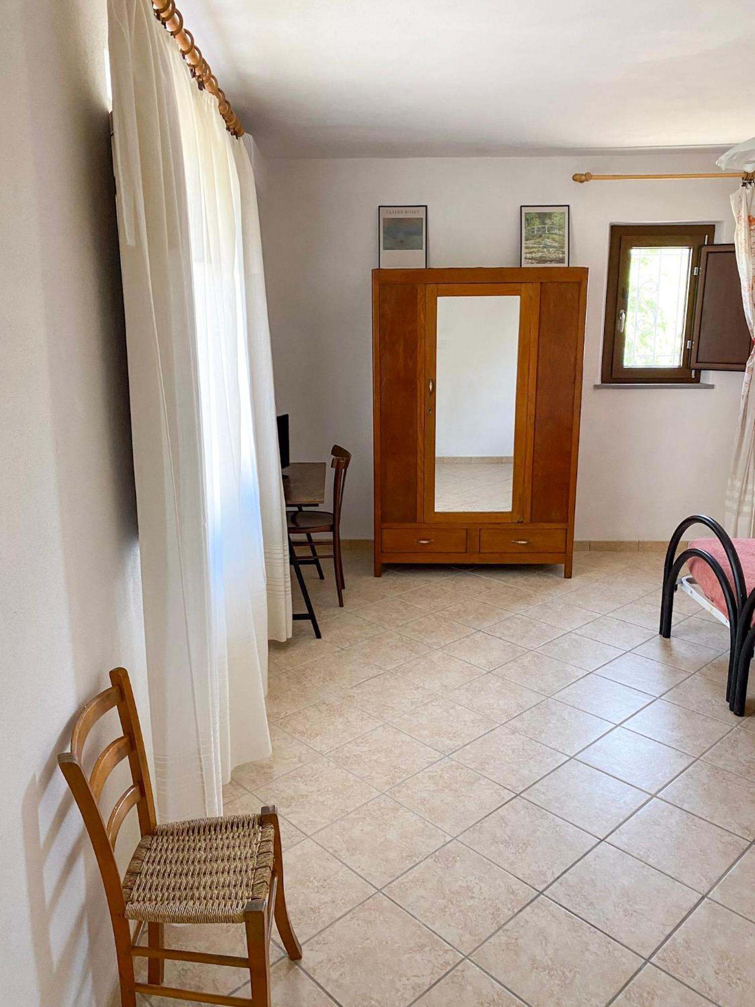 B&B Lichitu Sedilo Exterior foto
